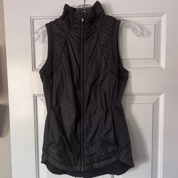 Lululemon Vest - Picture 1 of 3